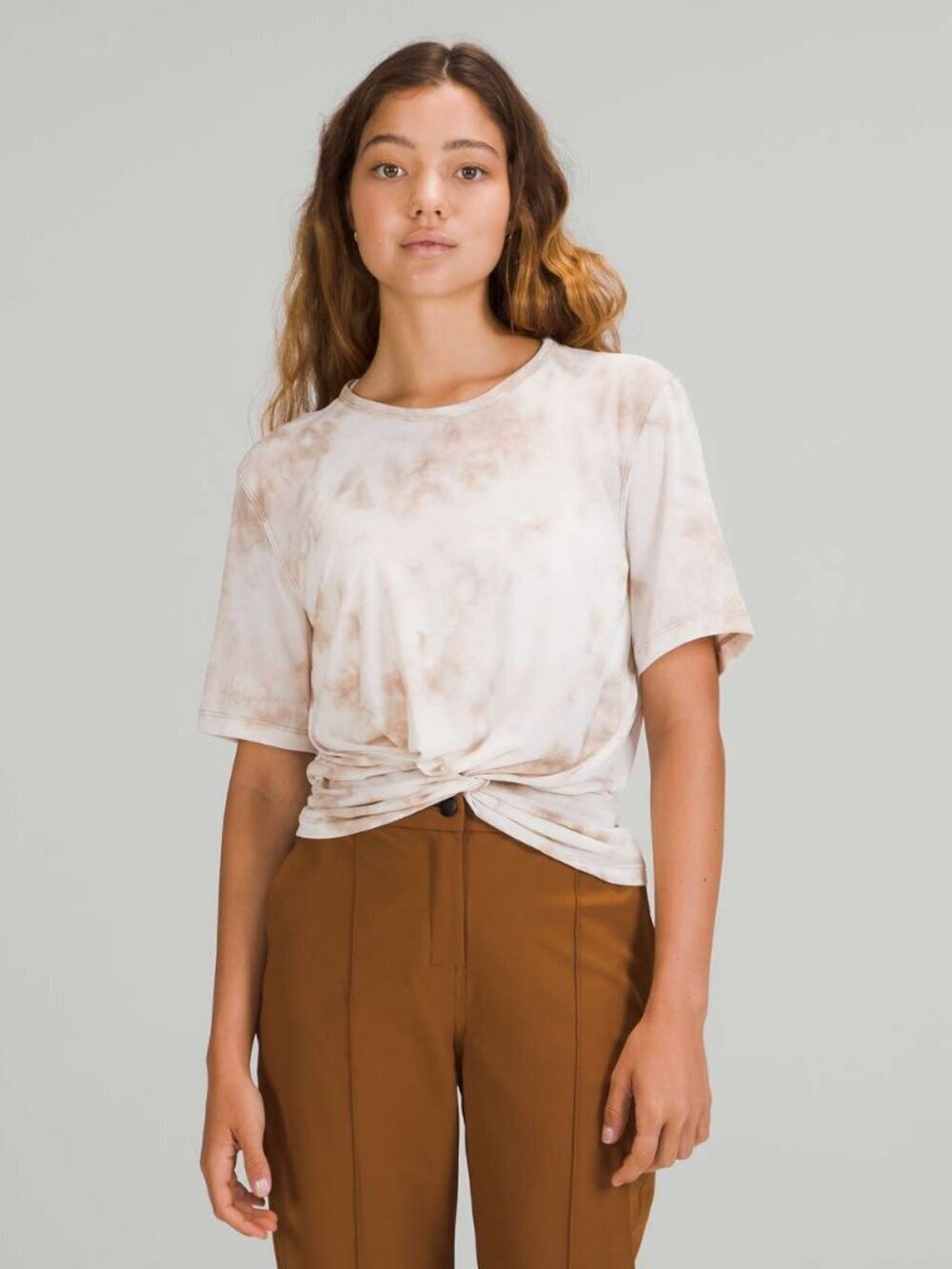 Lululemon Crescent Tee - 10/12 Diamond Dye Light Ivory Sahara